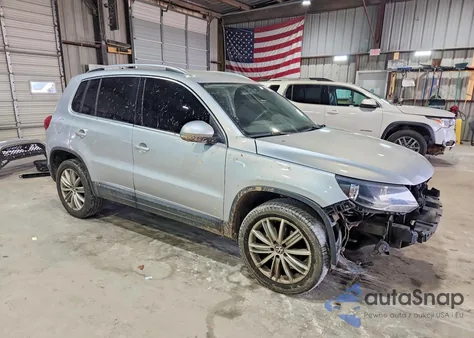 2012 Volkswagen Tiguan S из США, поврежденный, VIN WVGAV7AX8CW515531